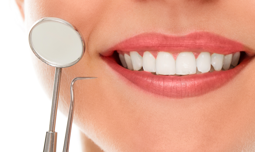 Featured image for “What’s The best way to whiten teeth?”